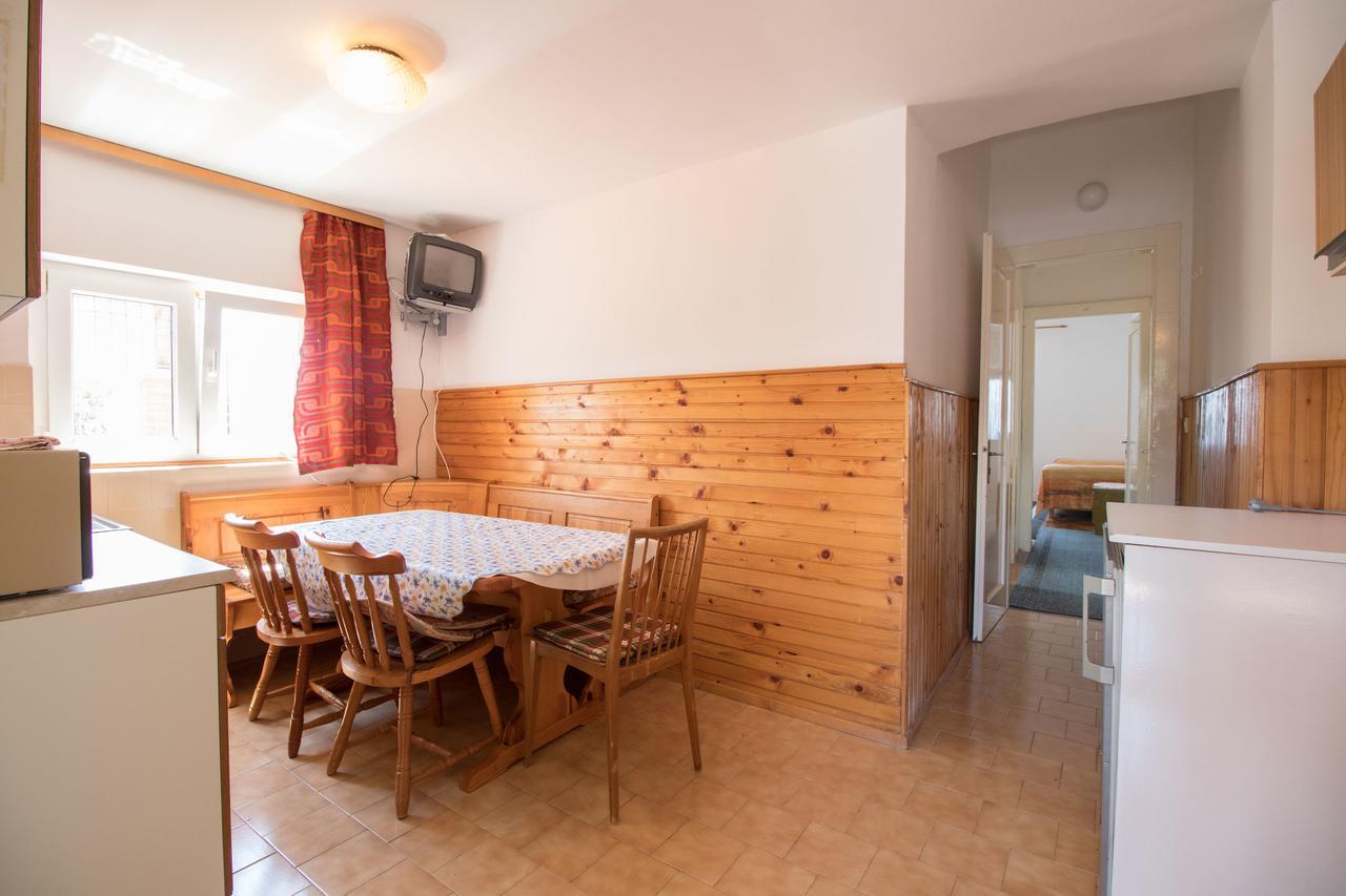 Apartments Josip By The Sea โนวีวีโนดอลสกี ภายนอก รูปภาพ