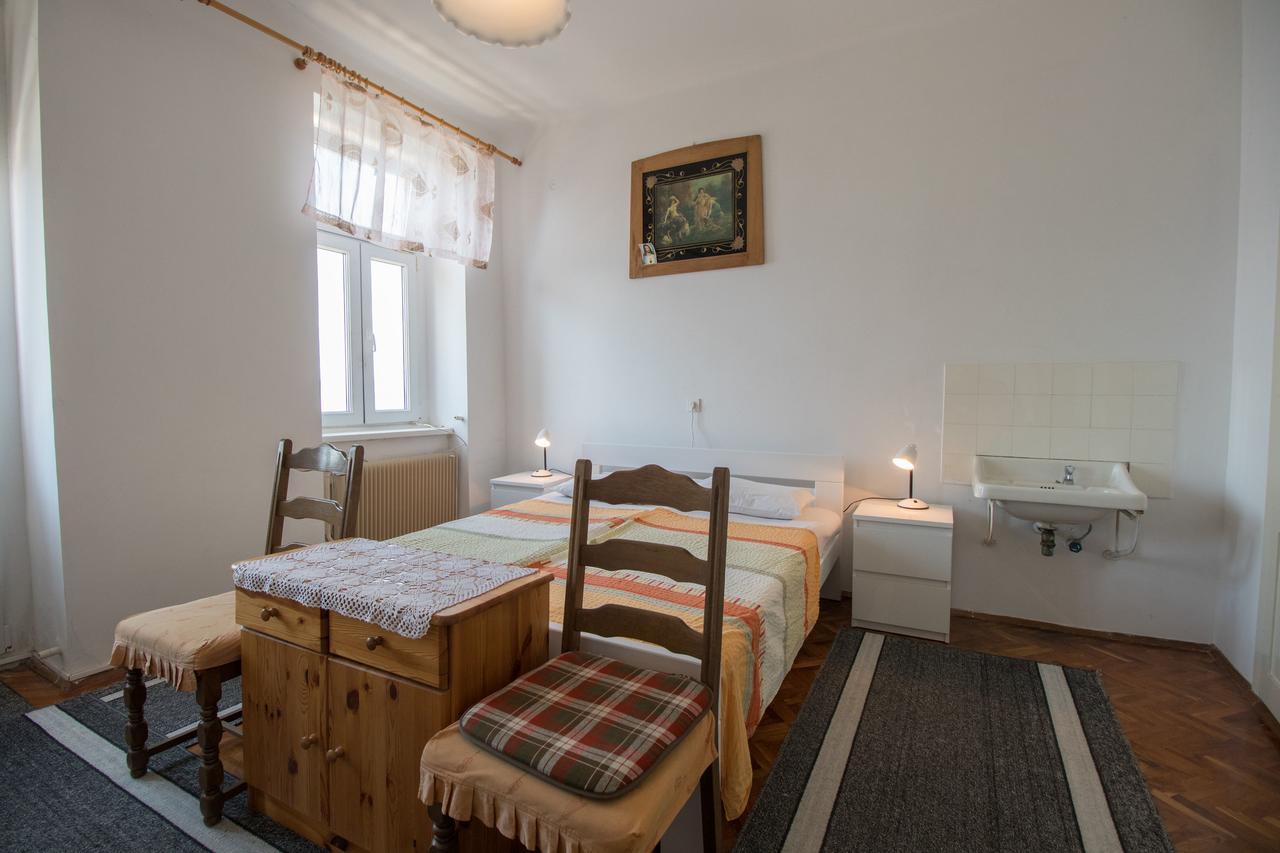 Apartments Josip By The Sea โนวีวีโนดอลสกี ภายนอก รูปภาพ